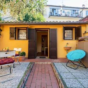 Appartement San Frediano Cozy Studio With Private Patio, Florence